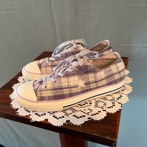 white converse size 5 womens